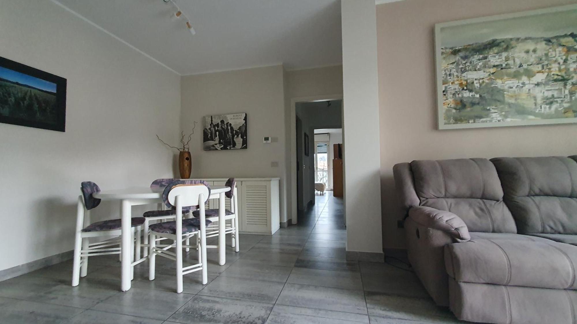 Casa Vacanze Matilde Gavirate Kültér fotó
